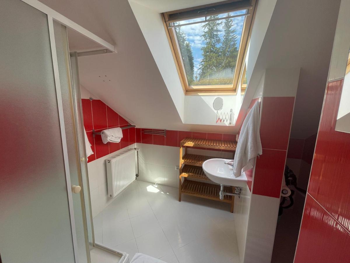 Hotel Lomnice Špindlerŭv Mlýn Luaran gambar